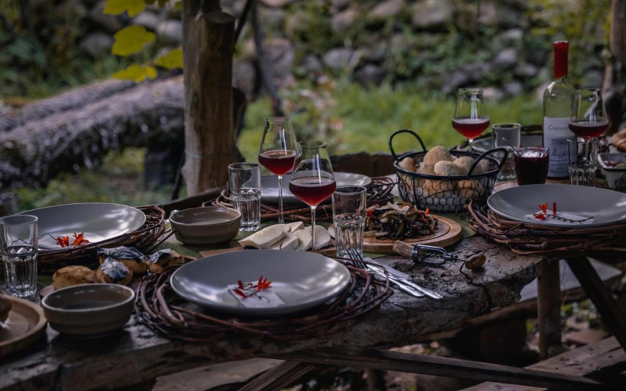 Menabde Winery Hotel Ozurget'i Екстериор снимка