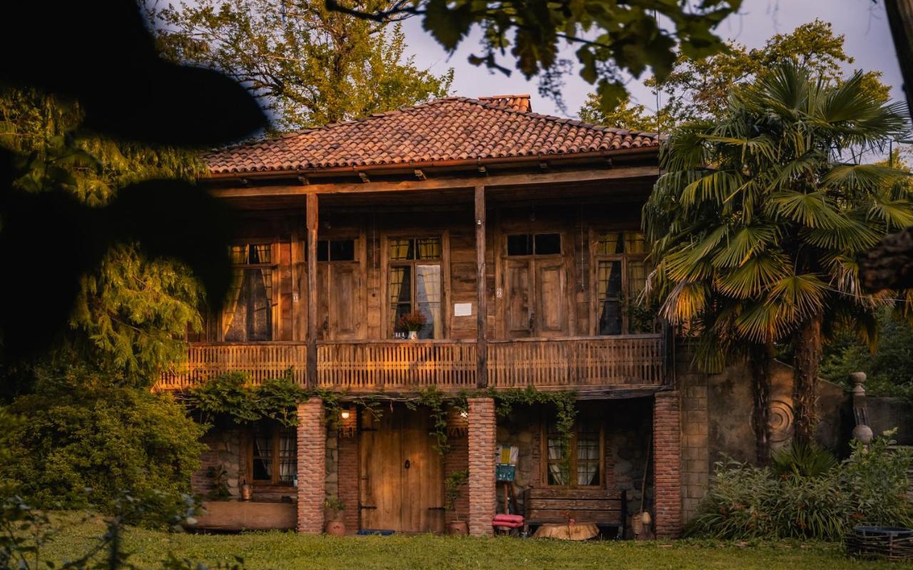Menabde Winery Hotel Ozurget'i Екстериор снимка