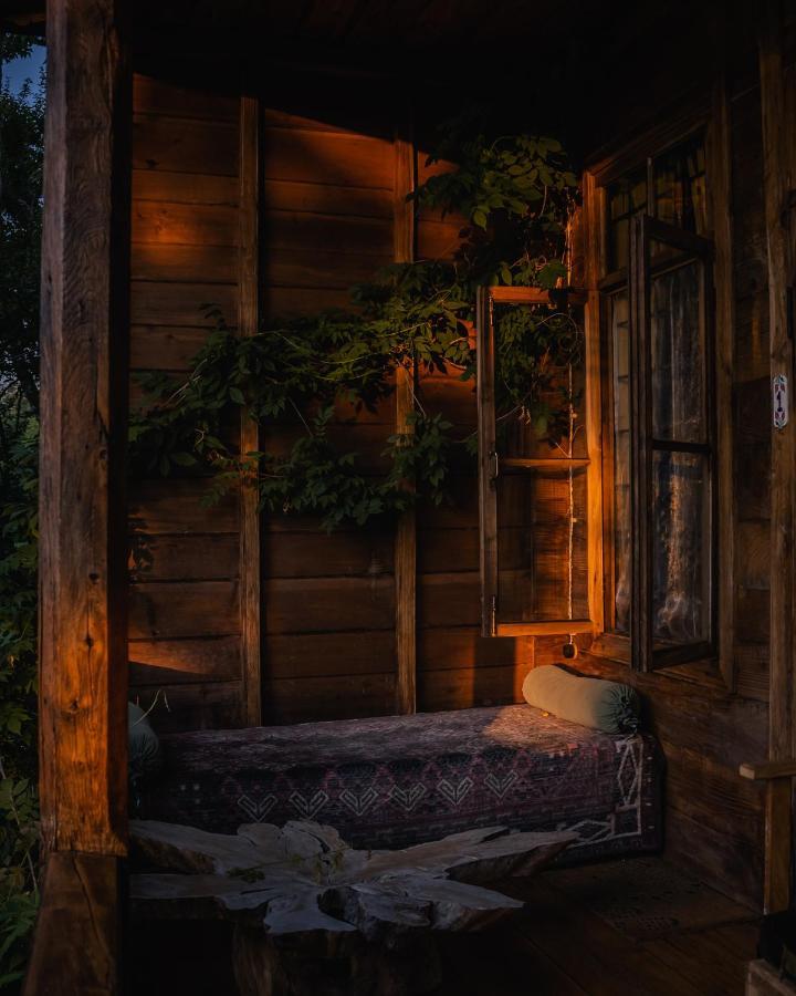 Menabde Winery Hotel Ozurget'i Екстериор снимка